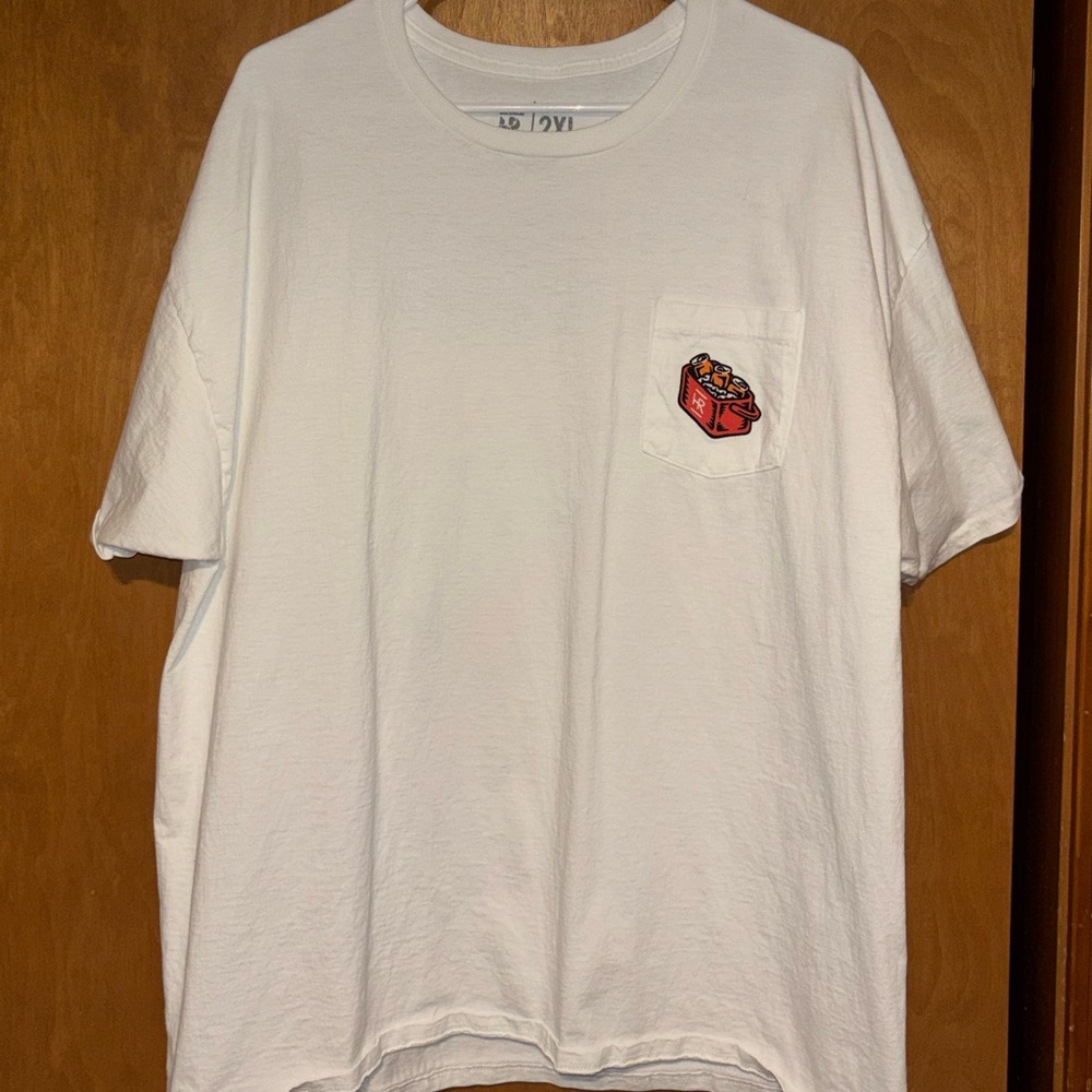 High Roller Lobster Co. Men's White "Tallboy Mural" Graphic T-Shirt Size 2xl